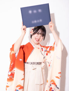 卒業写真、袴で記念写真フォトスタジオ21 恵比寿の写真館