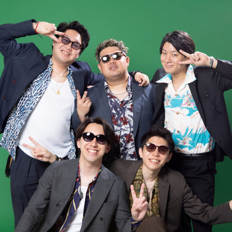 30歳を記念して仲間で写真撮影