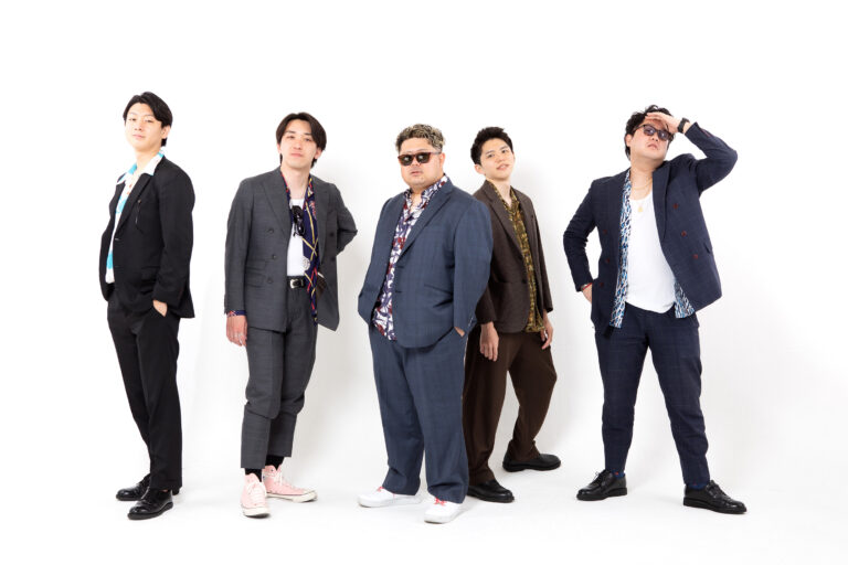 30歳を記念して仲間で写真撮影
