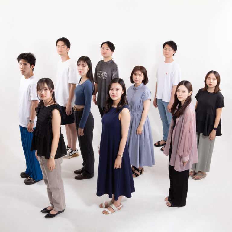 会社の同期とグループ写真　フォトスタジオ21