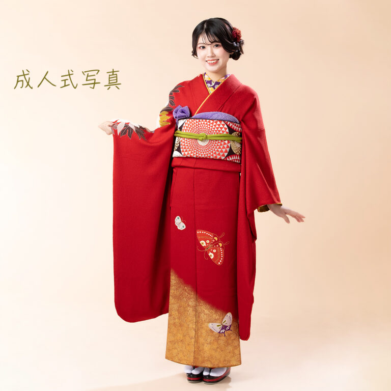 恵比寿フォトスタジオ21の成人式前撮り写真　こちらは当店の振袖です。