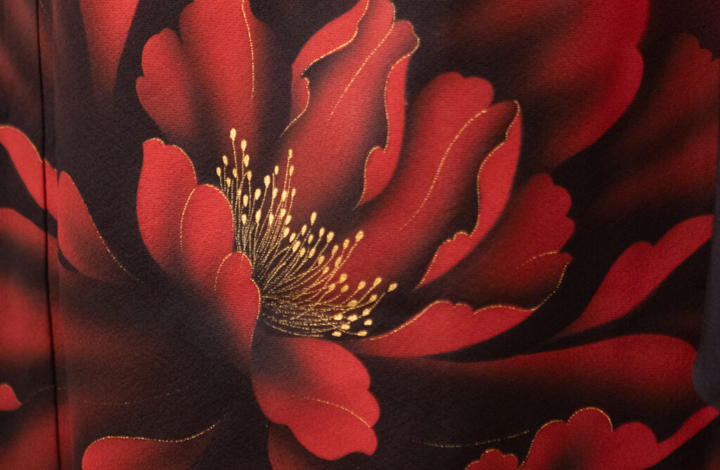 12.深紅大輪花文